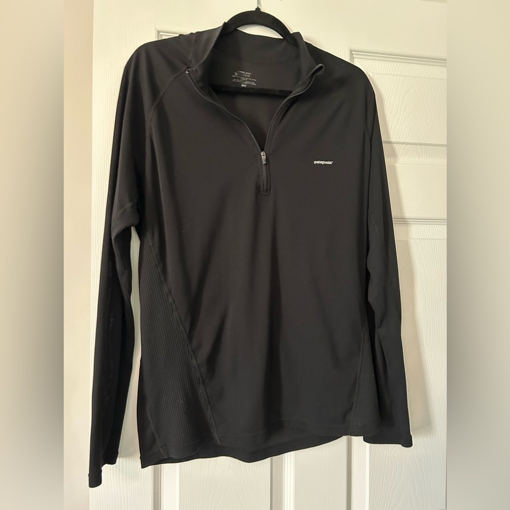 Men’s Patagonia Black Quarter-zip Longsleeve Base Layer Top, L, Gently Used